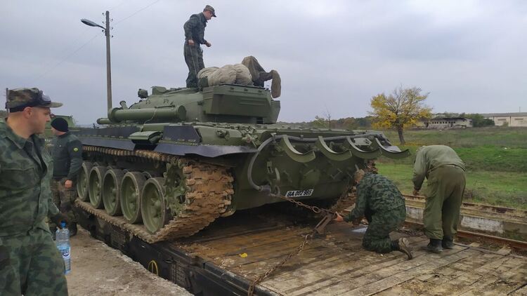 Започна тактическото учение „Отбранителен щит-21” на полигона „Корен“