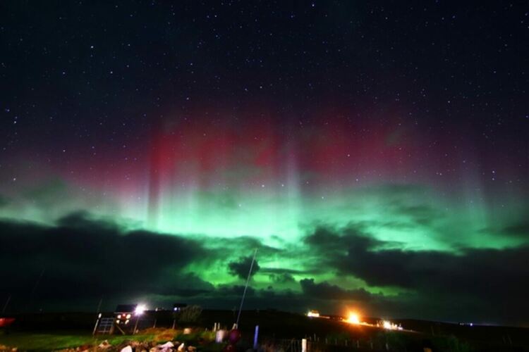 Геомагнитна буря предизвика зрелищни северни сияния във Великобритания