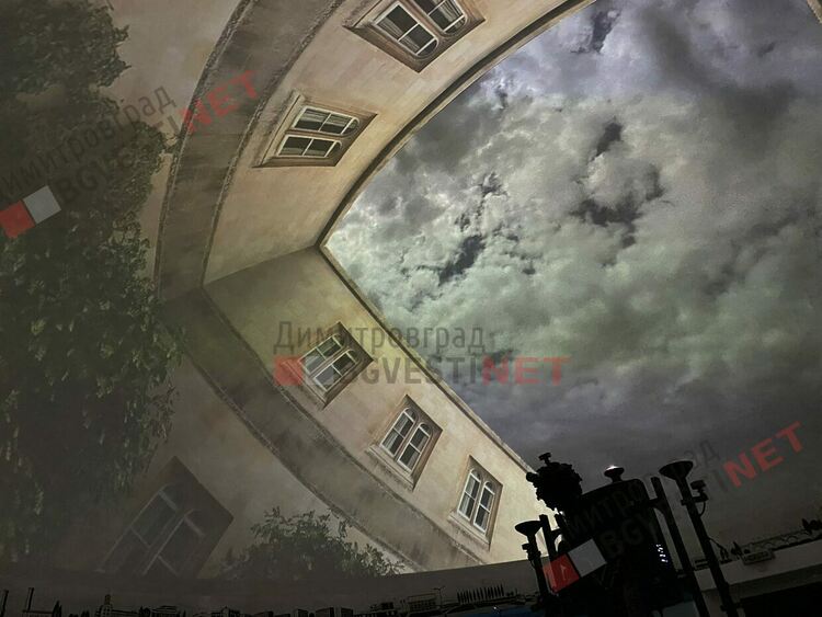 Презентираха новия дигитален планетариум на Димитровград пред чуждестранни гости от 5 държави 