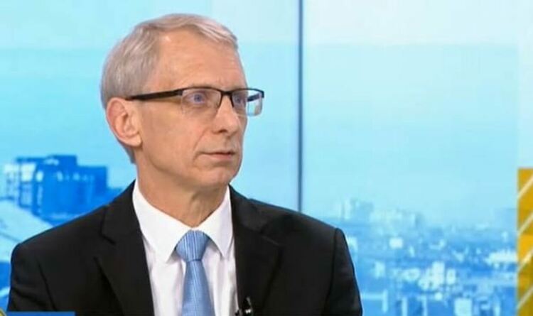 Денков: Преболедувалите и ваксинирани ученици няма да бъдат тествани