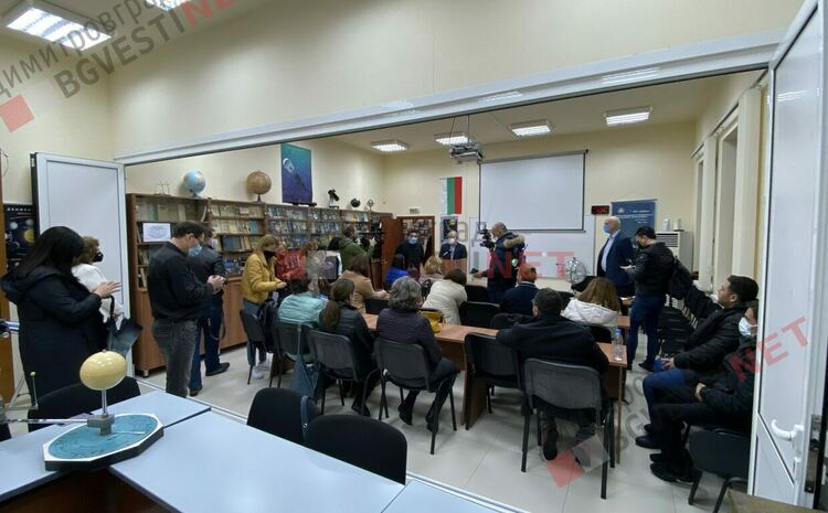 Презентираха новия дигитален планетариум на Димитровград пред чуждестранни гости от 5 държави 