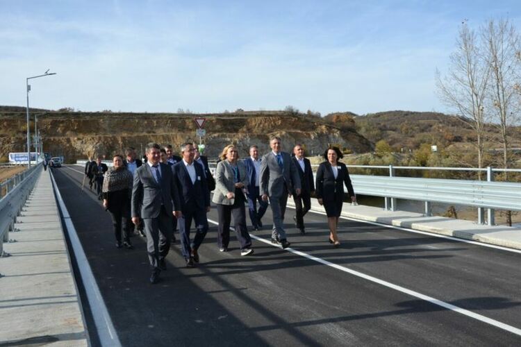 Мустафа Карадайъ от село Птичар, Момчилград: С Искра Михайлова ще градим мостове