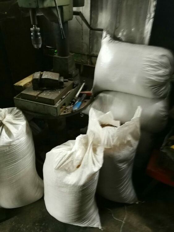 375 кг незаконен тютюн са открили полицейски служители в село Катуница (снимки)