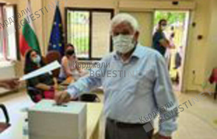 Разнобой между изселническите организации и българските партии в агитацията в Турция