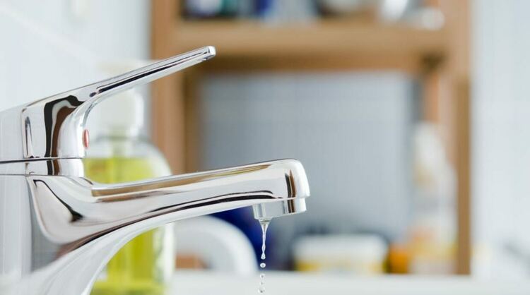 Инкасаторите от ВИК-Перник спират посещенията по домовете