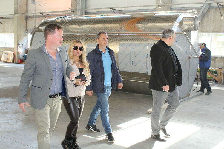 Делян Добрев: Инвестиции се привличат с редовно правителство и компетентно местно управление