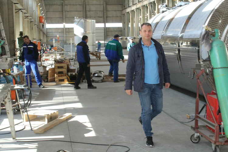 Делян Добрев: Инвестиции се привличат с редовно правителство и компетентно местно управление