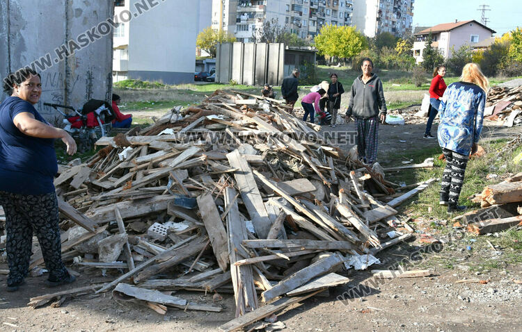 Глобиха фирмата, разрушаваща казармите заради изхвърляне на дървени отпадъци