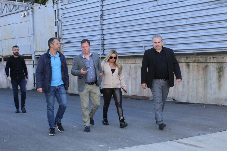 Делян Добрев: Инвестиции се привличат с редовно правителство и компетентно местно управление