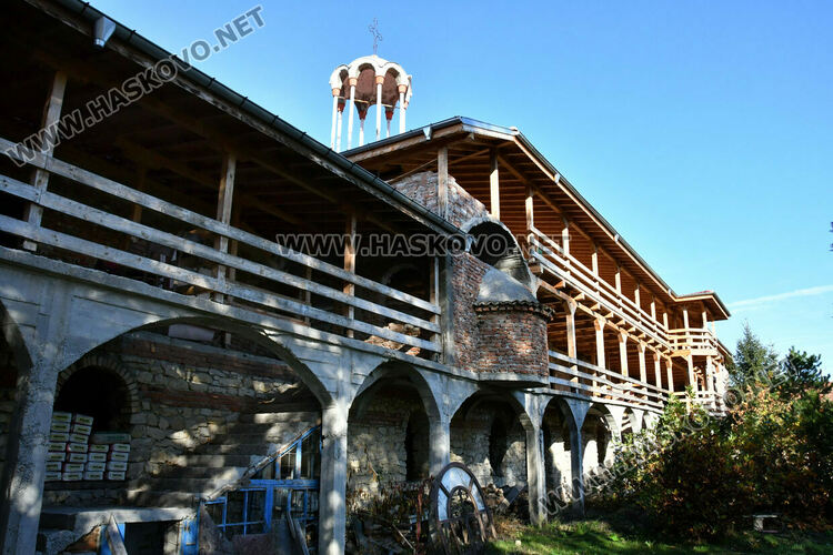 Днес почитаме Св.Мина-закрилникът на дома и семейството