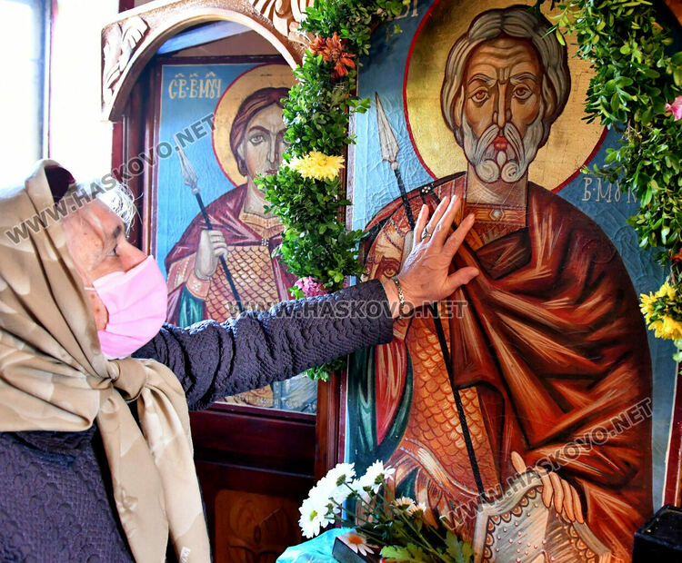 Днес почитаме Св.Мина-закрилникът на дома и семейството