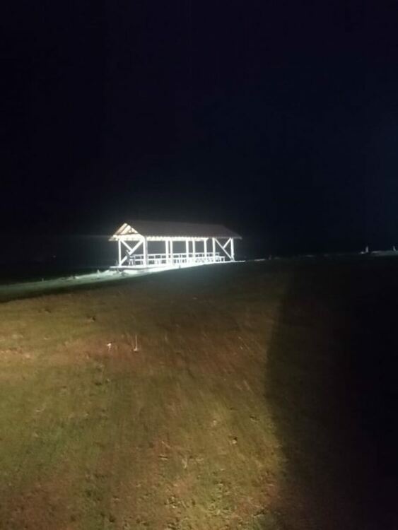 Довършиха къта за отдих до 10-метровия кръст в село Новаково 