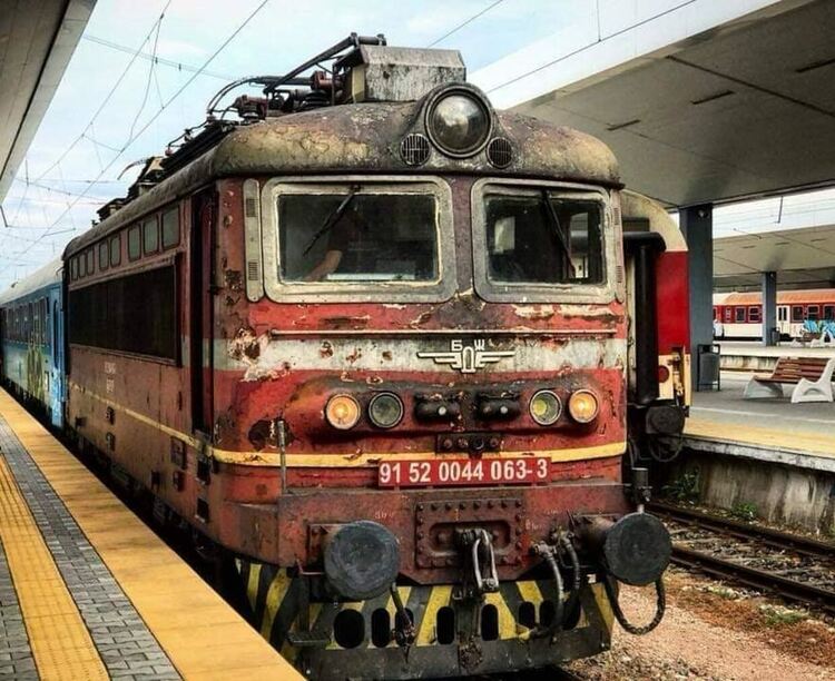 ЕК приканва България да въведе правилата за железопътните превози