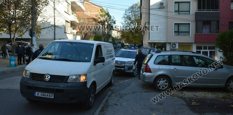 Труп престоя над 3 часа в такси в Хасково