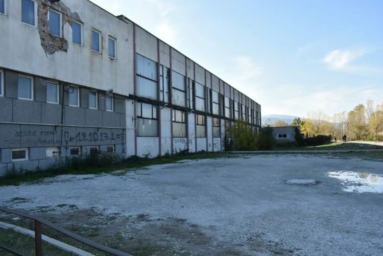 Планират ремонт на спортна зала "Асеновец"