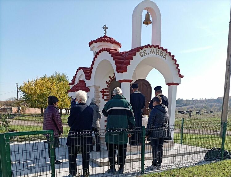 В село Поройна осветиха нов параклис