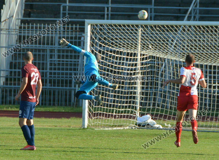 „Саяна Хасково“ победи „Загорец“ с 2:0 на „Ямача“