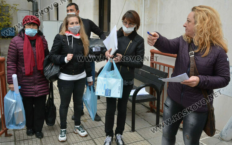 Раздадоха изборните книжа на СИК-овете в община Хасково