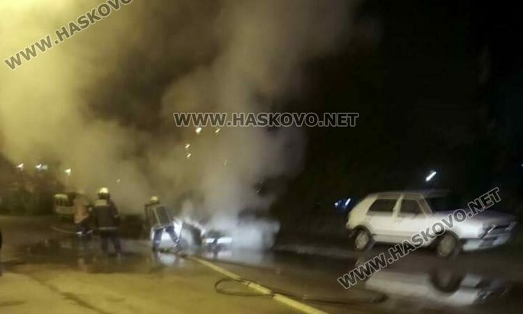 Голф пламна в движение в Хасково