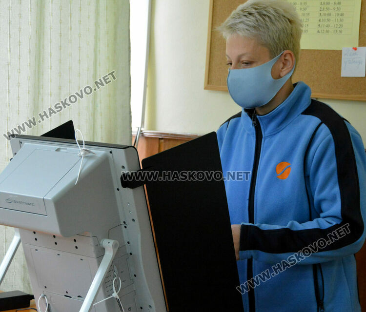 Делян Добрев: Гласувах за парламент и президент, които да изведат страната от кризата 