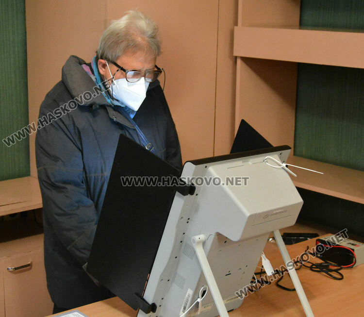 232 337 с право на глас в Хасковско на днешните избори 2 в 1