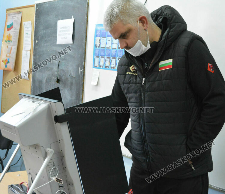 Отсъстващи членове на секции на старта на изборния ден