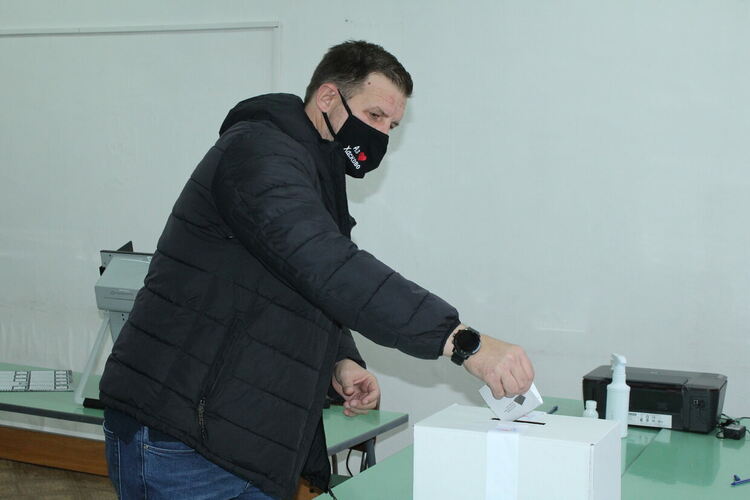 Кметът на Хасково: Гласувах за стабилно държавно управление и президент-обединител на българите