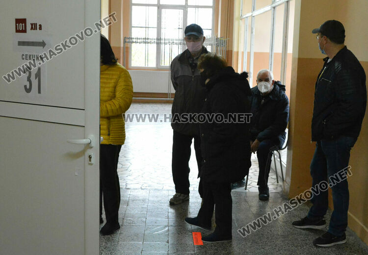 Отсъстващи членове на секции на старта на изборния ден