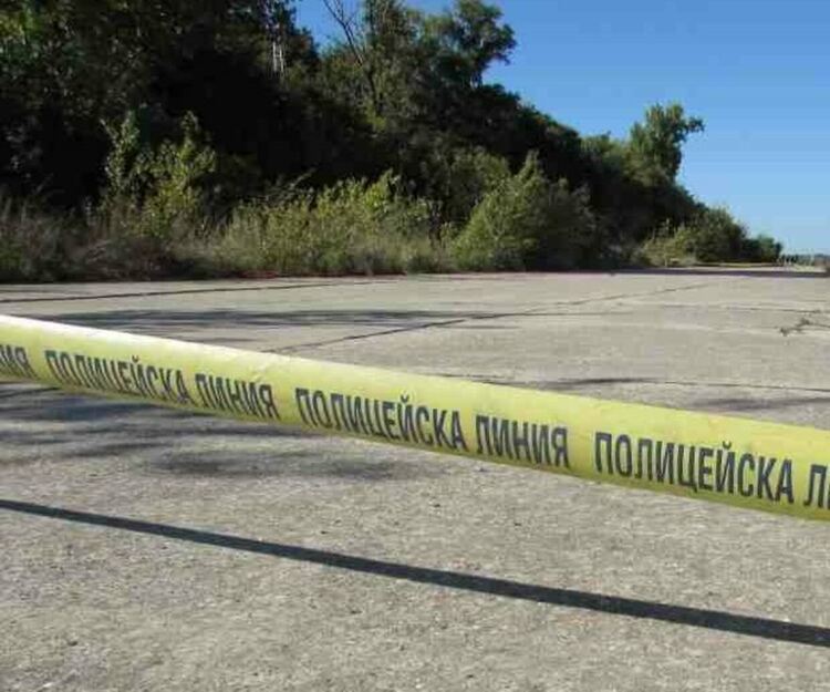 Мъж се простреля с падащ от кобура пистолет