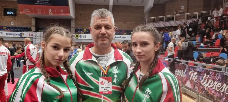 Европейската бронзова медалистка по шин киокушин Елица Иванова се върна в Хасково