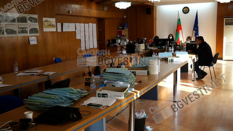 Окончателно: ГЕРБ-СДС - 24.80%, ДПС - 21.16%, Продължаваме прояманата - 19.88%, БСП за България - 12.43% /ОБНОВЕНА/