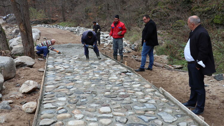 Кметът на Община Ардино инж. Изет Шабан на оглед на обект по трансграничен проект