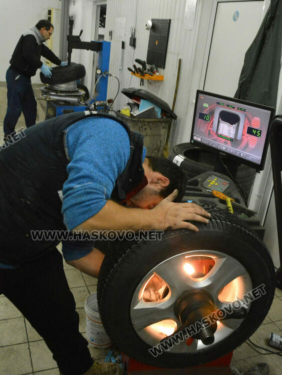 Скок на гумите с 10 %, все повече се купуват нови