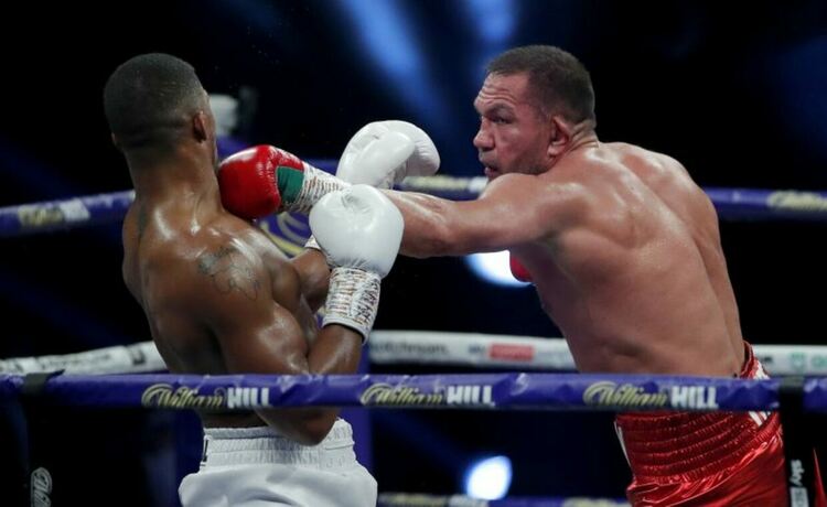 Кобрата тренира с ММА бойци в Лас Вегас за мача с Мир. Битката между двамата ще е 9 рунда