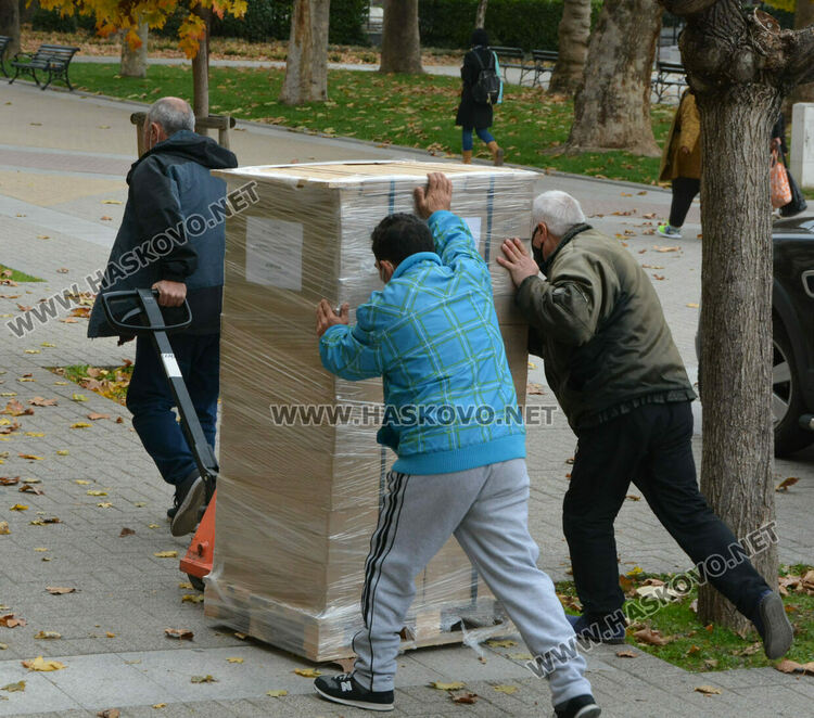 234 хил. бюлетини за балотажа за президент пристигнаха в Хасково