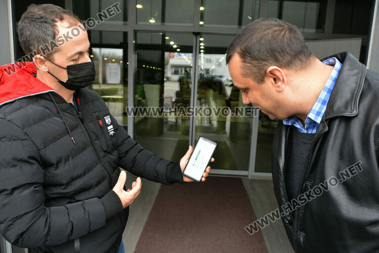 Черният петък подрани: голямото пазаруване започна при строги мерки и изнесени мостри