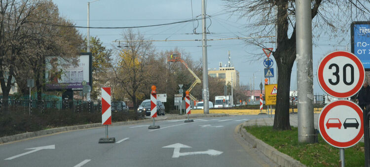 Кръговото до ВиК вече с по-ниско ниво