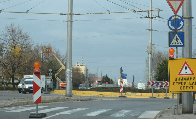 Кръговото до ВиК вече с по-ниско ниво