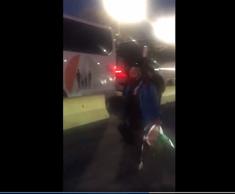 14 часа автобуси с пътници блокирани на ГКПП „Капитан Андреево“