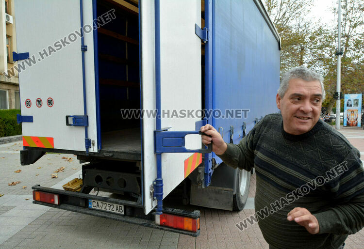 234 хил. бюлетини за балотажа за президент пристигнаха в Хасково