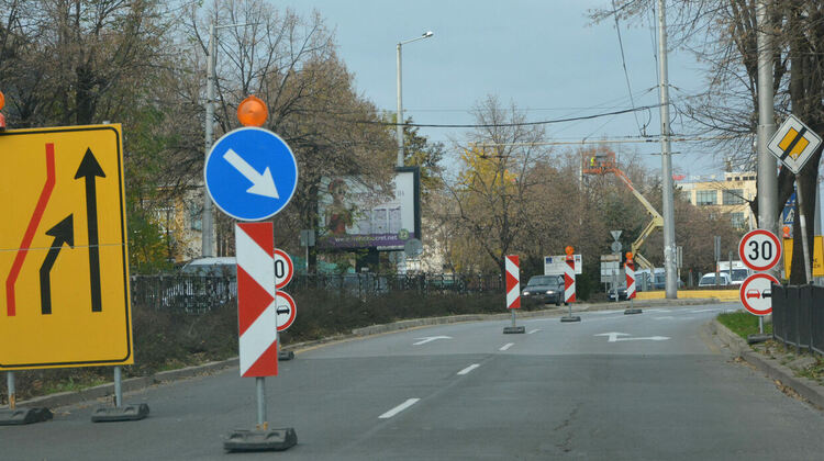 Кръговото до ВиК вече с по-ниско ниво