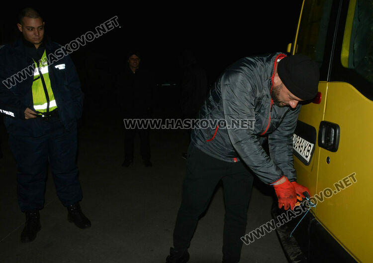 Секционните комисии получиха бюлетините за президентския балотаж, рано сутринта пристигнаха и машините