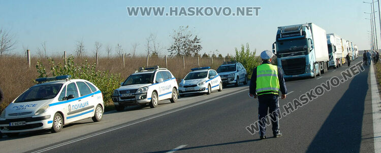 Отвориха пътя от границата с Турция, поканиха на плаца протестиращите