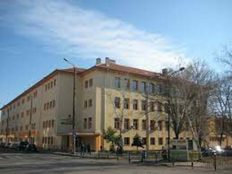 СУ ,, Йордан Йовков“ разполага смобилно приложение на училищния сайт