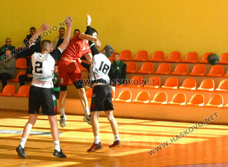 „Асти 91“ с победа във втория кръг на  мъжката хандбална Б група