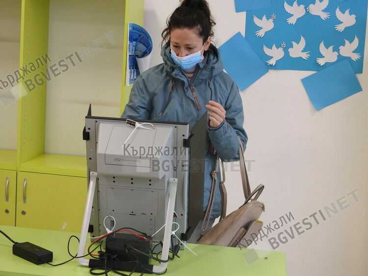 Кърджалийци пропуснаха възможността да имат съгражданин за президент въпреки, че Герджиков води убедително на Радев в областта