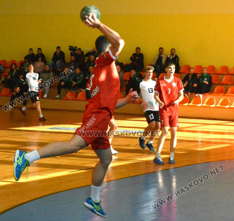 „Асти 91“ с победа във втория кръг на  мъжката хандбална Б група