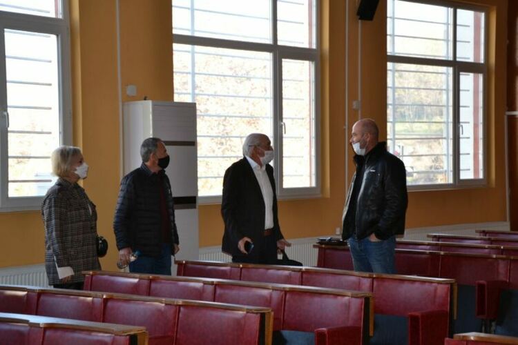 Лютви Местан бе изгонен от съдебната зала,заради скандално поведение