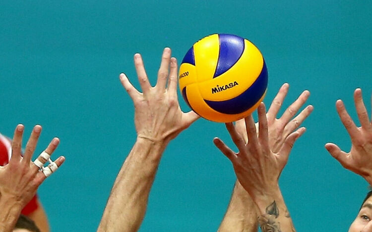 Момчетата на треньора Павел Митев извоюваха трудна победа 