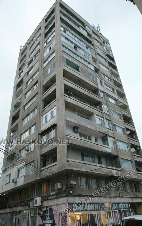 Откриха наркотици в блок до Арменския парк в Хасково